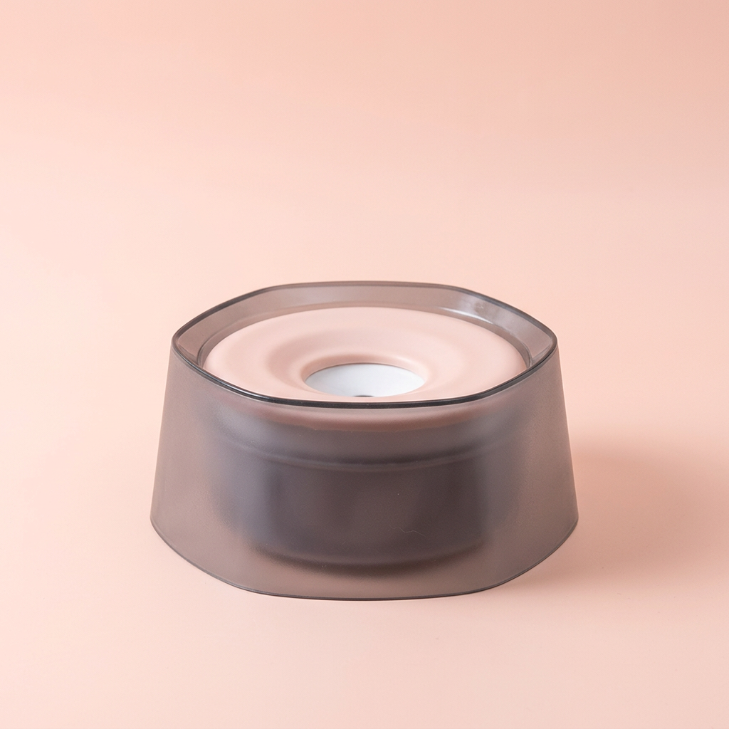 Splash-proof pet drinking bowl